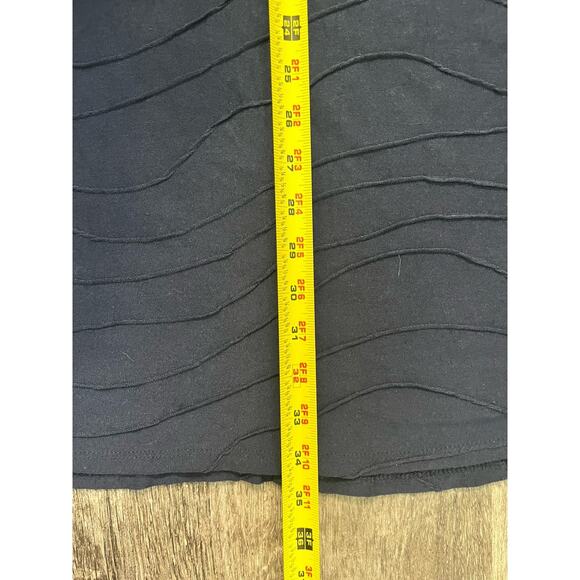 Women’s Christopher & Banks Petite Large Navy Textured Pull On Midi Skirt - Picture 3 of 4